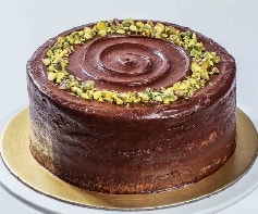 4 kişilik Klasik çikolatalı fıstıklı yaş pasta fiyatları Antalya pasta