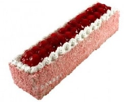 Dengeli Tat Profili 4-6 Kişilik Çilekli Baton Yaş Pasta Antalya pasta