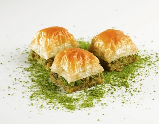 Özel 750 Gr Fıstıklı Baklava - Taze ve Yoğun Antalya pasta